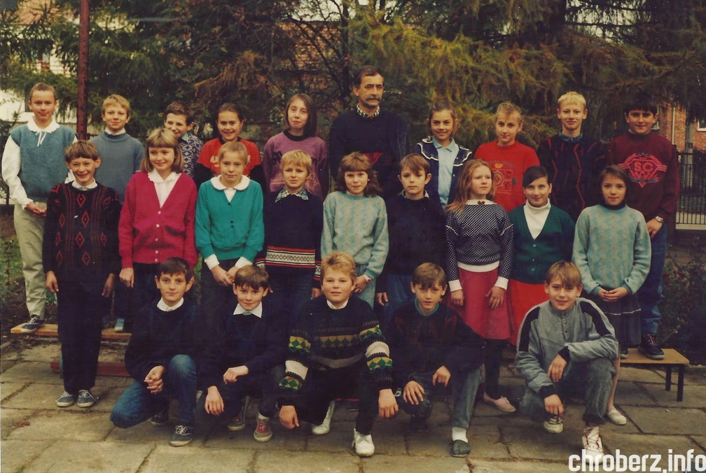 Klasa VI, rok szkolny 1991/1992.