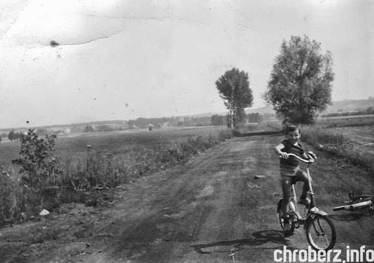Droga od Chrobrza w kierunku Gacek, rok około 1978/79.