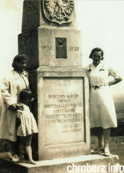 Obelisk Józefa Piłsudskiego na Zamczysku w Chrobrzu.